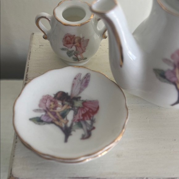 Miniature Reutter Porcelain Flower Fairies Tea Set - Picture 4 of 7